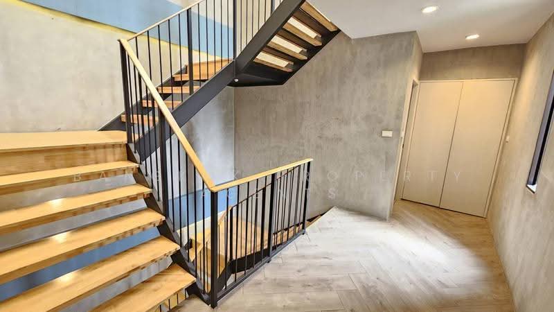 Townhouse in Ekkamai, Bangkok, Khlong Tan Nua, Watthana, Bangkok, 4 Bedrooms, 200 sqm, Townhouse For Rent, by BANGKOK PROPERTY AGENTS, 500605761 - DDproperty.com