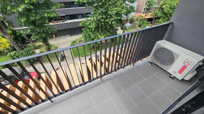Townhouse in Ekkamai, Bangkok, Khlong Tan Nua, Watthana, Bangkok, 4 Bedrooms, 200 sqm, Townhouse For Rent, by BANGKOK PROPERTY AGENTS, 500605761 - DDproperty.com