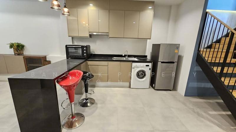 Townhouse in Ekkamai, กรุงเทพ, คลองตันเหนือ, วัฒนา, กรุงเทพ, 200 ตร.ม., ทาวน์เฮ้าส์ ให้เช่า, โดย BANGKOK PROPERTY AGENTS, 500605761 - DDproperty.com