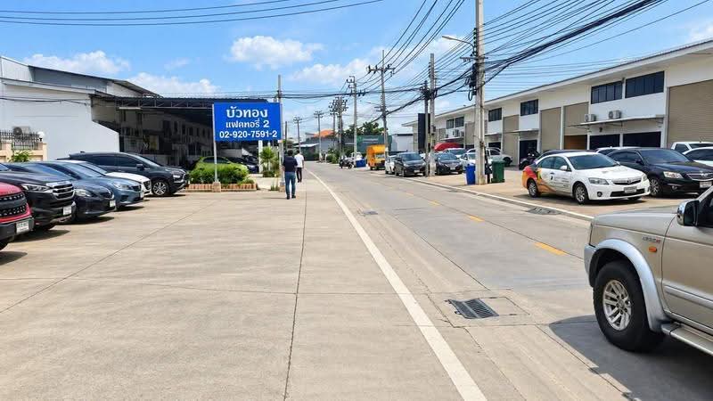 Buathong Factory: Warehouse for rent, 482 sq.m. with mezzanine; container-accessible. Bang Bua Thong, nonthaburi, บางกรวย-ไทรน้อย, Bang Rak Yai, Bang Bua Thong, Nonthaburi, , 482 sqm, Warehouse/Factory For Rent, by Nongpichaya Pangpun, 500606004 - DDproperty.com