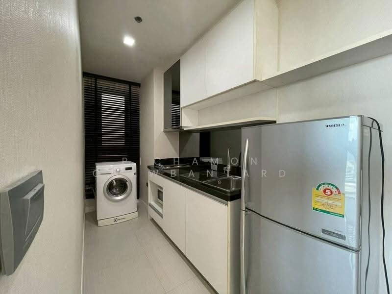 Sky Walk Residences, Bangkok, 1599 Sukhumvit Road, Phra Kanong Nua, Watthana, Bangkok, 1 Bedroom, 52 sqm, Condo For Rent, by Pichamon Chawbantard, 500606227 - DDproperty.com