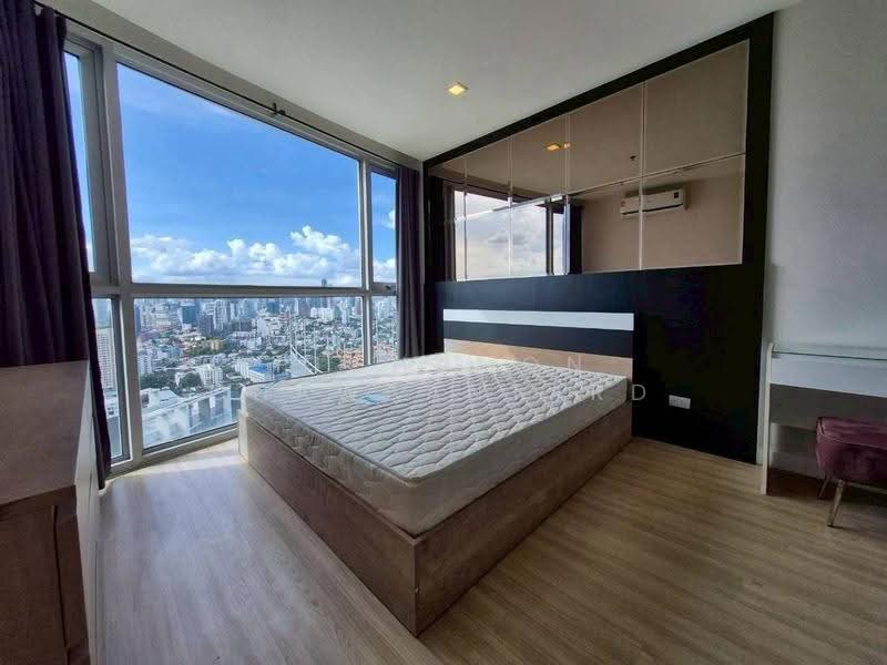 Sky Walk Residences, Bangkok, 1599 Sukhumvit Road, Phra Kanong Nua, Watthana, Bangkok, 1 Bedroom, 52 sqm, Condo For Rent, by Pichamon Chawbantard, 500606227 - DDproperty.com