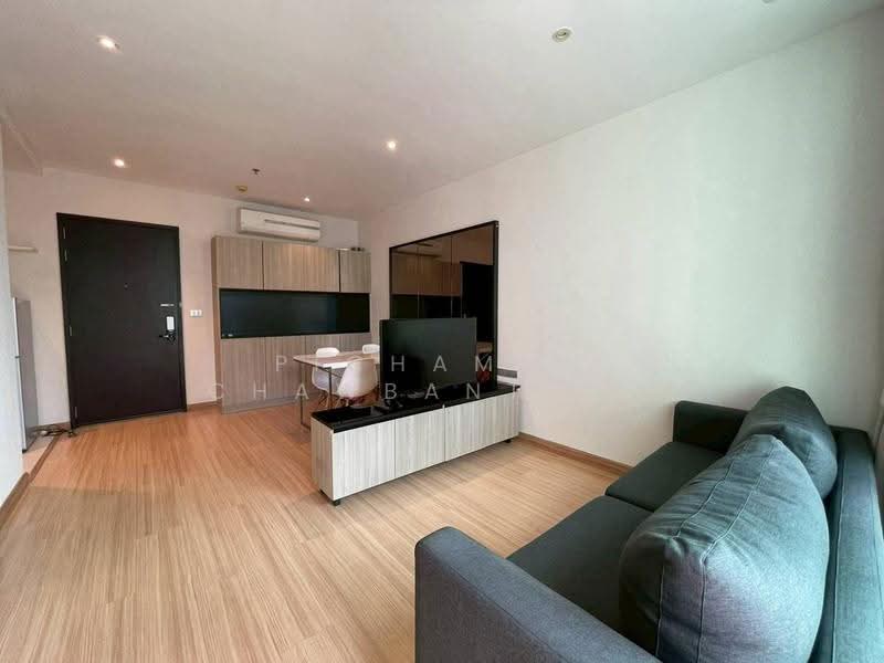 Sky Walk Residences, Bangkok, 1599 Sukhumvit Road, Phra Kanong Nua, Watthana, Bangkok, 1 Bedroom, 52 sqm, Condo For Rent, by Pichamon Chawbantard, 500606239 - DDproperty.com