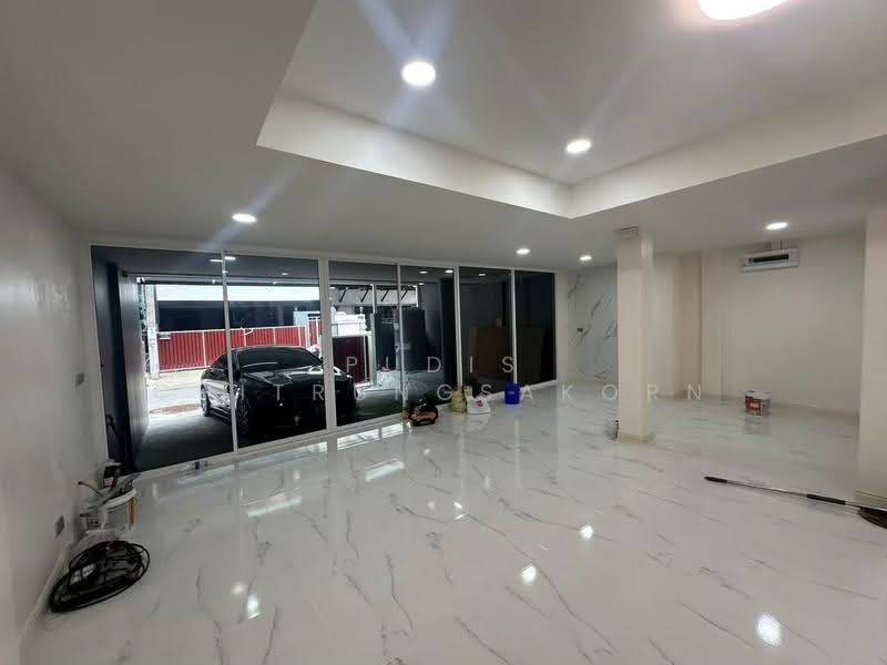 ทาวน์โฮมให้เช่า - ลาดพร้าว 80, กรุงเทพ, วังทองหลาง, กรุงเทพ, 350 ตร.ม., ทาวน์เฮ้าส์ ให้เช่า, โดย Pudis Chitrungsakorn, 500606292 - DDproperty.com