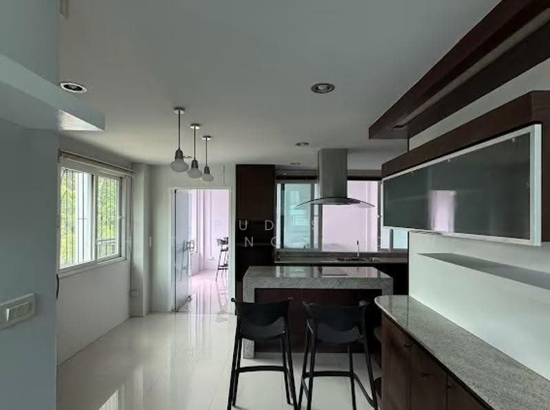 โฮมออฟฟิศ 4 ชั้นให้เช่า - ทาวน์อินทาวน์, กรุงเทพ, พลับพลา, วังทองหลาง, กรุงเทพ, 800 ตร.ม., ทาวน์เฮ้าส์ ให้เช่า, โดย Pudis Chitrungsakorn, 500606445 - DDproperty.com