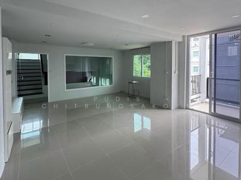 4-Storey Home Office for Rent – Town in Town, bangkok, Phlapphla, Wang Thonglang, Bangkok, 1 Bedroom, 800 sqm, Townhouse For Rent, by Pudis Chitrungsakorn, 500606445 - DDproperty.com