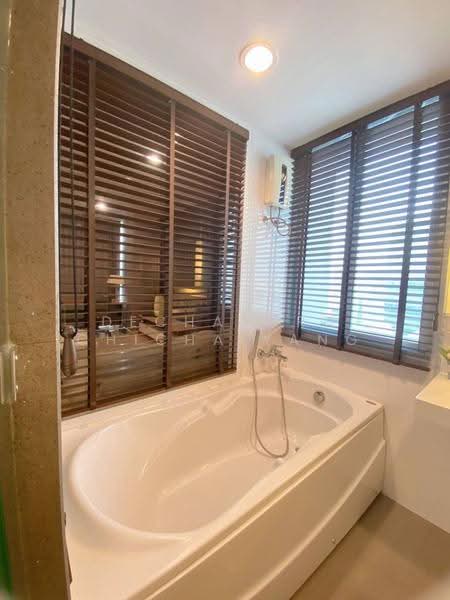 Rhythm Ratchada, Bangkok, 558 Ratchadaphisek Road, Samsen Nok, Huai Khwang, Bangkok, 2 Bedrooms, 74 sqm, Condo For Sale, by Dechatorn Chichaiyang, 500606450 - DDproperty.com