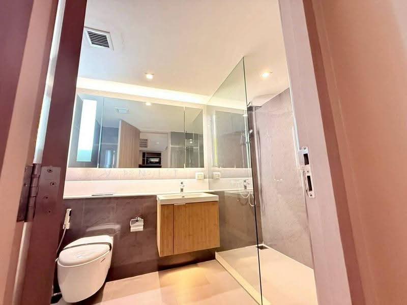 Urbitia Thonglor, Bangkok, 19 Soi Sukhumvit 36 Thonglor Road, Phra Kanong, Khlong Toei, Bangkok, 2 Bedrooms, 51 sqm, Condo For Rent, by Vinit Arora, 500606523 - DDproperty.com