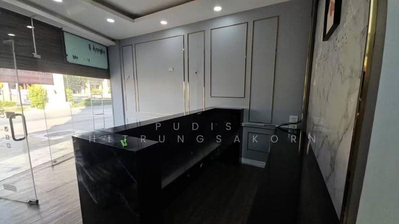 ให้เช่า / ขาย อาคารพาณิชย์ 5.5 ชั้น | ลาดพร้าว – วังทองหลาง, กรุงเทพ, วังทองหลาง, กรุงเทพ, 320 ตร.ม., ตึกแถว-อาคารพาณิชย์ ให้เช่า, โดย Pudis Chitrungsakorn, 500606648 - DDproperty.com