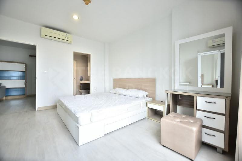 Life @ Ratchada-Huai Khwang, Bangkok, 189 Pracharatbamphen Road, Huai Khwang, Bangkok, 2 Bedrooms, 55 sqm, Condo For Rent, by Nicha Peerakittikul, 500606649 - DDproperty.com