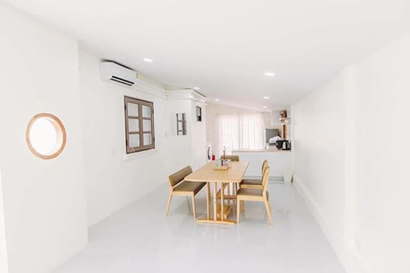 A house for rent near Meechok Plaza, Chiang Mai Rental Price: 25,000 THB / month Property No.5H582, Chiang Mai, San Phi Sua, Muang Chiang Mai, Chiang Mai, 3 Bedrooms, 100 sqm, Single Detached House For Rent, by Baandeedee Chiangmai, 500606712 - DDproperty.com