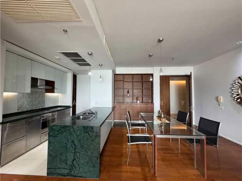 The Lakes, Bangkok, 123 Ratchadaphisek Road, Khlong Toei, Bangkok, 2 Bedrooms, 109 sqm, Condo For Rent, by Oraya Fortney, 500606752 - DDproperty.com