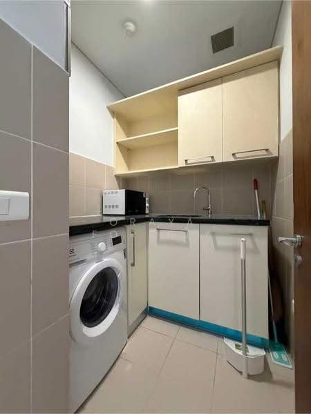 The Lakes, Bangkok, 123 Ratchadaphisek Road, Khlong Toei, Bangkok, 2 Bedrooms, 109 sqm, Condo For Rent, by Oraya Fortney, 500606752 - DDproperty.com