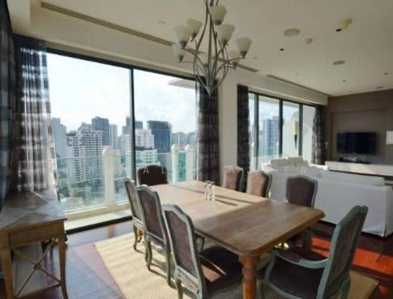 Le Raffine Sukhumvit 39, Bangkok, Soi Sukhumvit 39, Khlong Tan Nua, Watthana, Bangkok, 3 Bedrooms, 360 sqm, Condo For Rent, by Thanyalak Ajmera, 500606773 - DDproperty.com