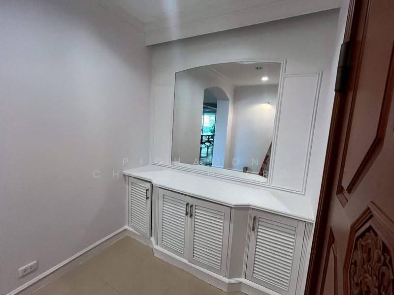 Sachayan Court, Bangkok, Soi Sukhumvit 20, Khlong Toei, Bangkok, 4 Bedrooms, 400 sqm, Apartment For Rent, by Pichamon Chawbantard, 500606806 - DDproperty.com