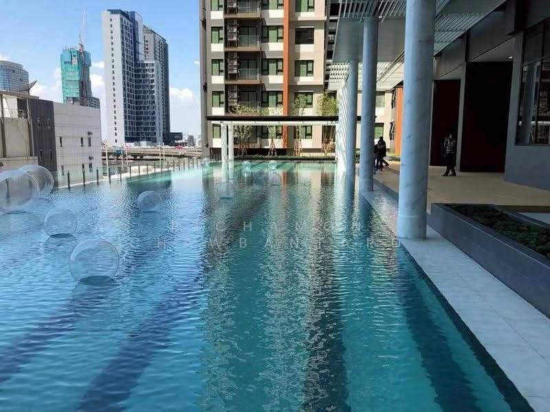 Life Asoke, Bangkok, Asoke-Dindang Road, Bang Kapi, Huai Khwang, Bangkok, 1 Bedroom, 36 sqm, Condo For Rent, by Pichamon Chawbantard, 500606978 - DDproperty.com
