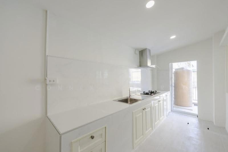 Golden Town Onnut-Pattanakarn, bangkok, 199 Soi On Nut 65 Yeak 14, Prawet, Bangkok, 4 Bedrooms, 175 sqm, Townhouse For Sale, by Connex Property, 500606998 - DDproperty.com