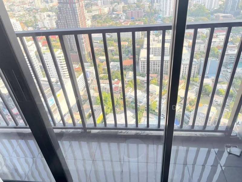 Park Origin Thonglor, Bangkok, Soi Thonglor 10, Sukhumvit Road, Khlong Tan Nua, Watthana, Bangkok, 2 Bedrooms, 45 sqm, Condo For Rent, by Pichamon Chawbantard, 500607060 - DDproperty.com