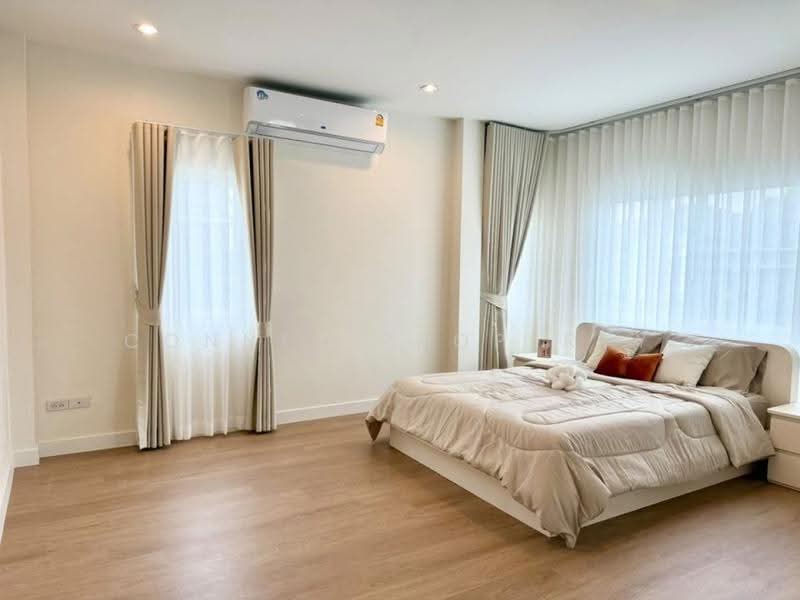 Perfect Place Sukhumvit 77-Suvarnabhumi : เพอร์เฟค เพลส สุขุมวิท77-สุวรรณภูมิ, สมุทรปราการ, ถนนลาดกระบัง, ราชาเทวะ, บางพลี, สมุทรปราการ, 220 ตร.ม., บ้านเดี่ยว ขาย, โดย Connex Property, 500607135 - DDproperty.com