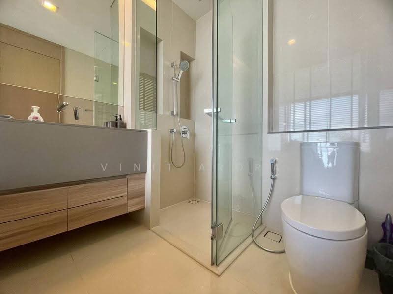 The Esse Asoke, Bangkok, 333 Soi Sukhumvit 21, Sukhumvit Road, Khlongtoei Nua, Watthana, Bangkok, 1 Bedroom, 53 sqm, Condo For Rent, by Vinit Arora, 500607151 - DDproperty.com