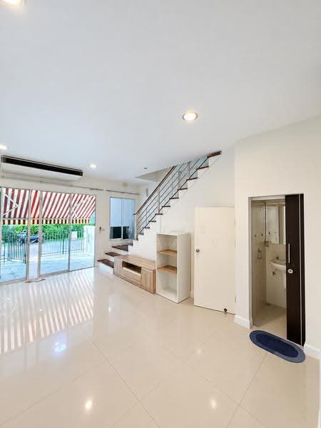 Baan Klang Muang Sathorn-Taksin 2, Bangkok, Kanlapaphruek Road, Bangko, Chom Thong, Bangkok, 3 Bedrooms, 167 sqm, Townhouse For Rent, by Thiya Chaysabut, 500607244 - DDproperty.com
