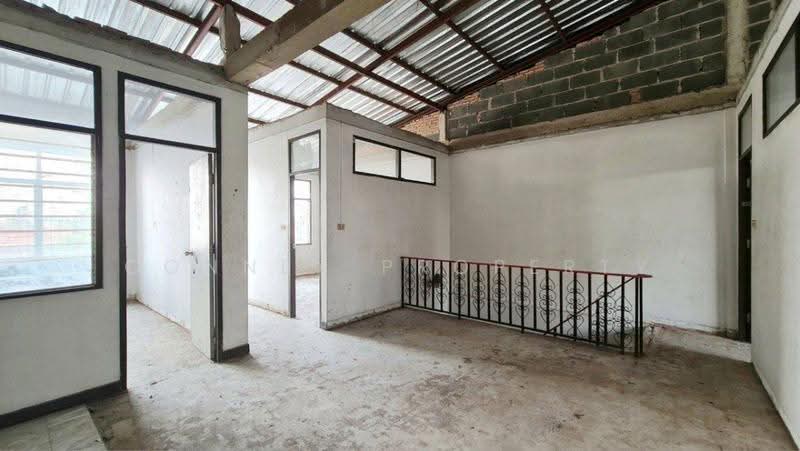 3-story, 2-unit home office next to Grand Canal Village., Pathum Thani, -, Lak Hok, Muang Pathum Thani, Pathum Thani, 10+ Bedrooms, 162 sqm, Single Detached House For Sale, by Connex Property, 500607250 - DDproperty.com