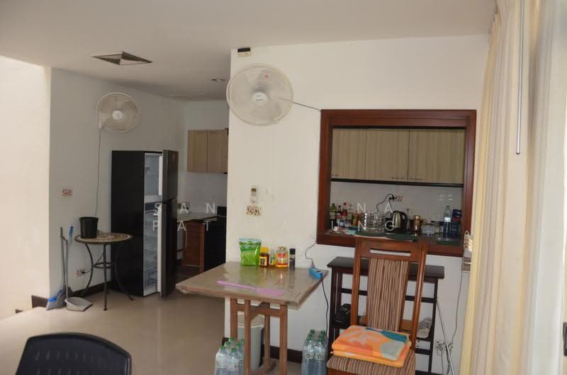 Rama Harbour View : รามาฮาร์เบอร์วิวคอนโดมิเนียม, ชลบุรี, 25 ซอย หมู่บ้านโฮมทาวน์ เฟส 2 ซอย 4, สุรศักดิ์, ศรีราชา, ชลบุรี, 372 ตร.ม., คอนโด ขาย, โดย Sansern Na Patthalung, 500607409 - DDproperty.com