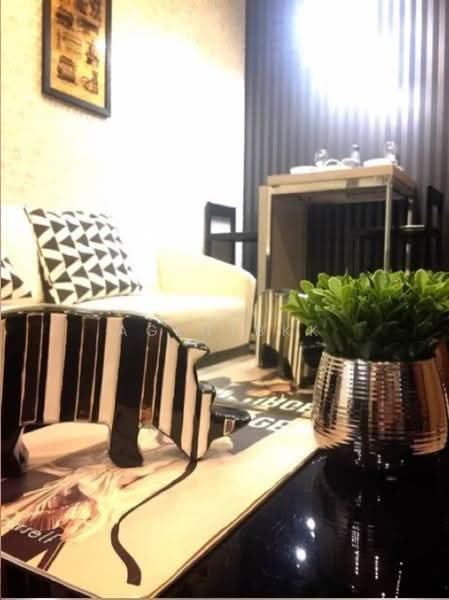 M Thonglor 10, Bangkok, 9 Soi Ekkamai 12, Ekkamai Road, Khlong Tan Nua, Watthana, Bangkok, 1 Bedroom, 30 sqm, Condo For Rent, by Agentbkk, 500607467 - DDproperty.com