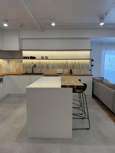 Richmond Palace, Bangkok, Soi Sukhumvit 43 Sukhumvit Road, Khlong Tan Nua, Watthana, Bangkok, 3 Bedrooms, 143 sqm, Condo For Rent, by Knight Frank Chartered (Thailand) Co.,Ltd, 500607566 - DDproperty.com