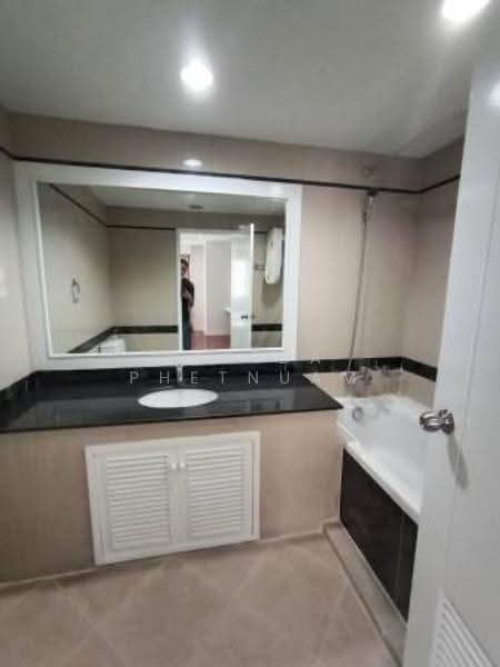 Cosmo Villa (คอสโม่ วิลล่า), กรุงเทพ, 33 ซอยสุขุมวิท 12 ถนนสุขุมวิท แขวง/เขตคลองเตย กทม, คลองเตย, กรุงเทพ, 250 ตร.ม., อพาร์ทเมนท์ ให้เช่า, โดย Farida Phetnuam, 500607854 - DDproperty.com