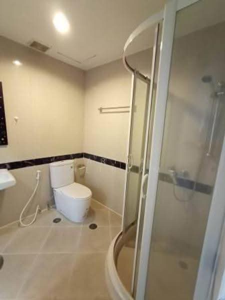 Cosmo Villa, bangkok, 33 ซอยสุขุมวิท 12 ถนนสุขุมวิท แขวง/เขตคลองเตย กทม, Khlong Toei, Bangkok, 3 Bedrooms, 250 sqm, Apartment For Rent, by Farida Phetnuam, 500607854 - DDproperty.com