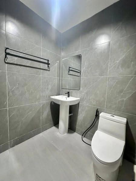Royal Park Village, Chon Buri (Pattaya), Nong Pru, Bang Lamung (Pattaya), Chon Buri (Pattaya), 2 Bedrooms, 93 sqm, Single Detached House For Sale, by Puttirat Kleebyam, 500607885 - DDproperty.com