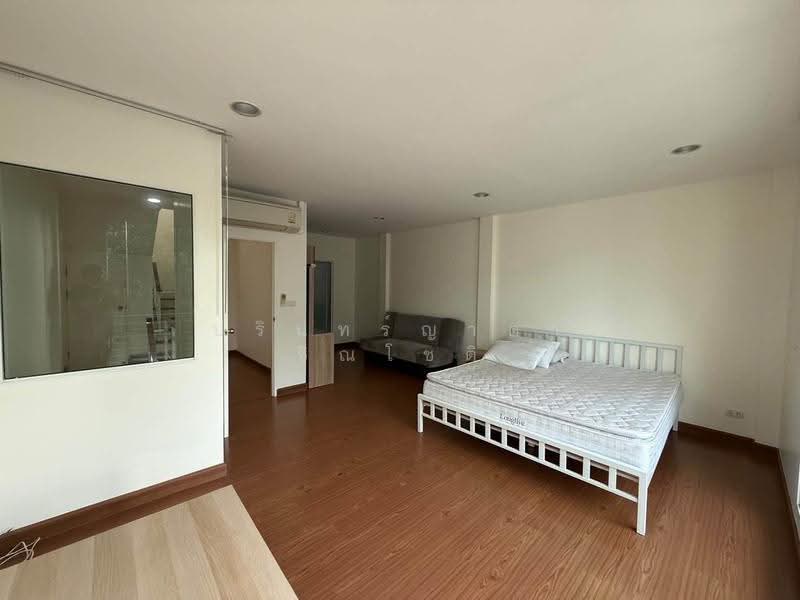 Baan Klang Muang Sathorn-Taksin 2, Bangkok, Kanlapaphruek Road, Bangko, Chom Thong, Bangkok, 3 Bedrooms, 167 sqm, Townhouse For Rent, by ปรินทร์ญาดา ชิณโชติ, 500607886 - DDproperty.com