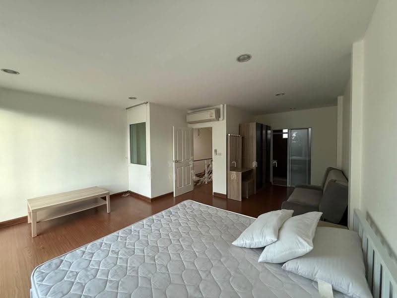 Baan Klang Muang Sathorn-Taksin 2 : บ้านกลางเมือง สาทร-ตากสิน 2, กรุงเทพ, ถนนกัลปพฤกษ์, บางค้อ, จอมทอง, กรุงเทพ, 167 ตร.ม., ทาวน์เฮ้าส์ ให้เช่า, โดย ปรินทร์ญาดา ชิณโชติ, 500607886 - DDproperty.com