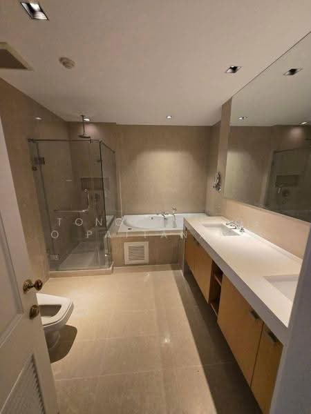Athenee Residence, bangkok, 65 Witthayu Road, Lumphini, Pathum Wan, Bangkok, 3 Bedrooms, 216 sqm, Condo For Rent, by Tongchompoo Pattanachaiwongkoon, 500607906 - DDproperty.com