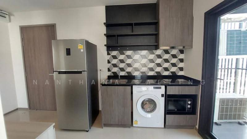 The Base Phetchaburi-Thonglor, Bangkok, Phetchaburi Rd, Bang Kapi, Huai Khwang, Bangkok, 2 Bedrooms, 45 sqm, Condo For Rent, by Nanthana SaeTing, 500607969 - DDproperty.com