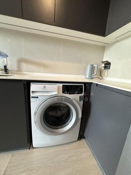 Venio Sukhumvit 10, Bangkok, 10 Sukhumvit, Khlong Toei, Bangkok, 1 Bedroom, 43 sqm, Condo For Rent, by Nanthana SaeTing, 500607992 - DDproperty.com