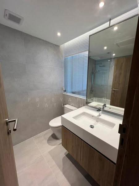 Baan Ploenchit, bangkok, Soi Ruamrudee 2 Ploenchit Road, Lumphini, Pathum Wan, Bangkok, 2 Bedrooms, 100 sqm, Condo For Sale, by Preeyapohn Jatuchai, 500608139 - DDproperty.com