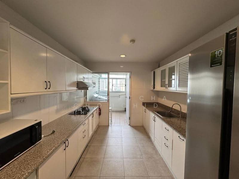 D.S. Tower 1 Sukhumvit 33, bangkok, Soi Phrom Chit, Khlong Tan Nua, Watthana, Bangkok, 3 Bedrooms, 200 sqm, Condo For Rent, by Ploypatcha Chomchid, 500608243 - DDproperty.com