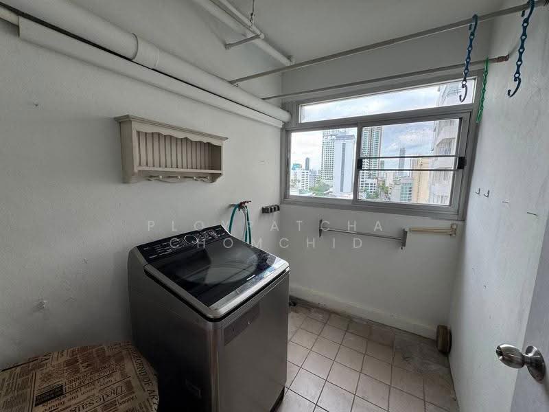 D.S. Tower 1 Sukhumvit 33, bangkok, Soi Phrom Chit, Khlong Tan Nua, Watthana, Bangkok, 3 Bedrooms, 200 sqm, Condo For Rent, by Ploypatcha Chomchid, 500608243 - DDproperty.com
