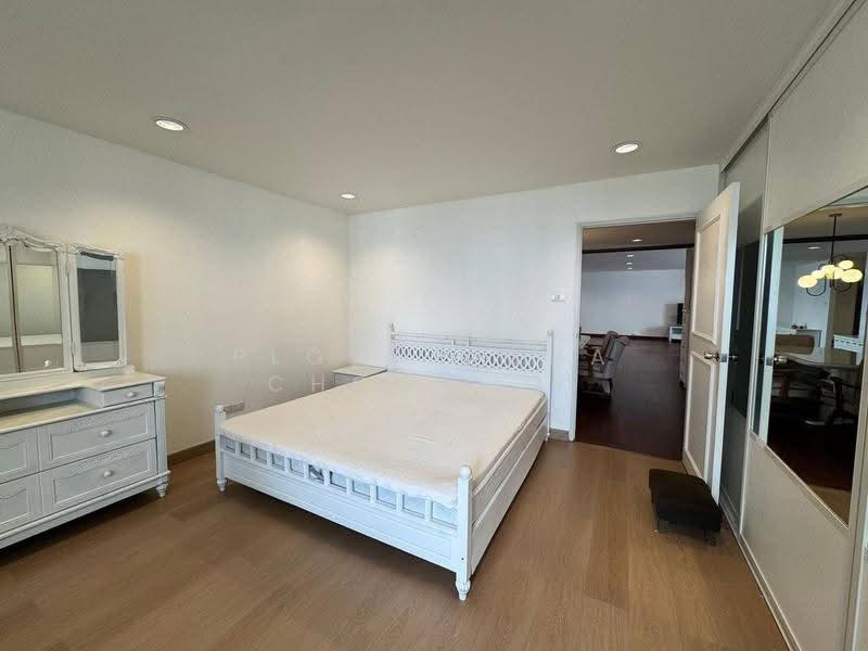 D.S. Tower 1 Sukhumvit 33, bangkok, Soi Phrom Chit, Khlong Tan Nua, Watthana, Bangkok, 3 Bedrooms, 200 sqm, Condo For Rent, by Ploypatcha Chomchid, 500608243 - DDproperty.com