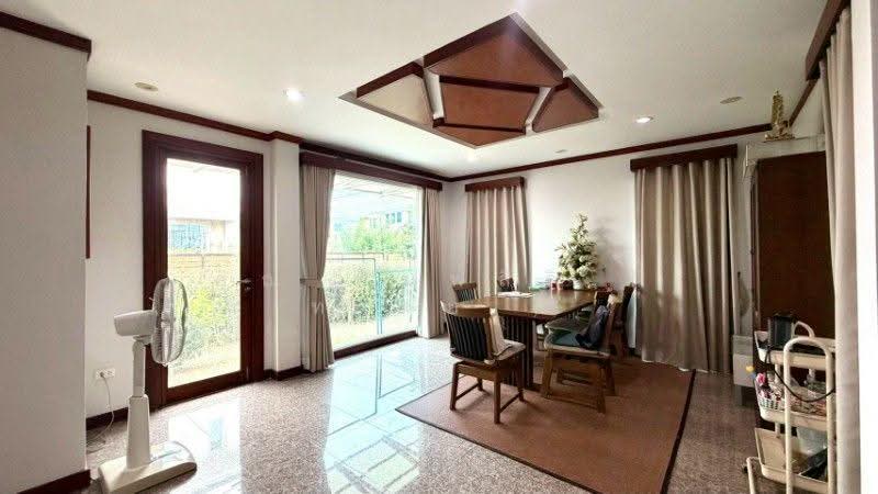 Sireethorn Suwanabhum : สิรีธร สุวรรณภูมิ , กรุงเทพ, ถนนหลวงแพ่ง, ทับยาว, ลาดกระบัง, กรุงเทพ, 220 ตร.ม., บ้านเดี่ยว ขาย, โดย คุณ พิมพ์สิริ ( ทราย ), 500608418 - DDproperty.com