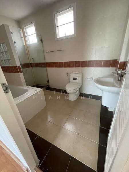 Dusit GrandPark, Bangkok, เลียบคลองสอง, Bang Chun, Khlong Sam Wa, Bangkok, 3 Bedrooms, 220 sqm, Single Detached House For Sale, by Puttipong Puangphu, 500608425 - DDproperty.com