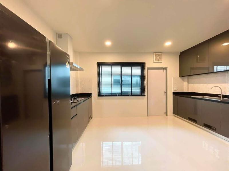 ให้เช่าบ้านเดี่ยวหรู 5 ห้องนอน 416ตรม. เดอะซิตี้บางนา บางพลี สมุทรปราการ (TH6-3426), samut-prakan, Bangphli Yai, Bang Plee, Samut Prakan, 5 Bedrooms, 416 sqm, Single Detached House For Rent, by ณภัทร พรสิริเมธากุล, 500608629 - DDproperty.com
