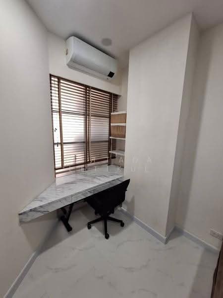 Citi Smart Sukhumvit 18, Bangkok, 366 Soi Sukhumvit 18, Sukhumvit Road, Khlong Toei, Bangkok, 2 Bedrooms, 75 sqm, Condo For Rent, by Pattada Letikul, 500608654 - DDproperty.com