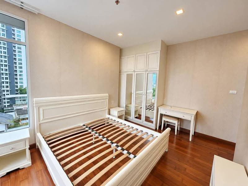 Ivy Sathorn 10 : ไอวี่ สาทร 10, กรุงเทพ, 88 ซอยสาทร 12 ถนนสาทร, สีลม, บางรัก, กรุงเทพ, 76 ตร.ม., คอนโด ขาย, โดย เกียรติศักดิ์ เจริญวุฒิธรรม, 500608683 - DDproperty.com