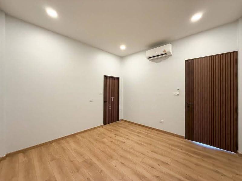 บ้าน 3-ห้องนอน, ภูเก็ต, ตลาดใหญ่, เมืองภูเก็ต, ภูเก็ต, 224 ตร.ม., บ้านเดี่ยว ขาย, โดย Puttirat Kleebyam, 500608883 - DDproperty.com