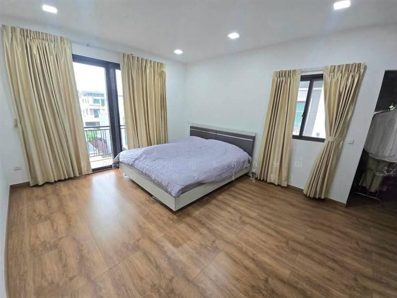 Golden Prestige Watcharapol-Sukhapiban 5, bangkok, Sukhaphiban 5 Road, O-Ngoen, Sai Mai, Bangkok, 5 Bedrooms, 300 sqm, Single Detached House For Sale, by คุณ ภิญญาลักษณ์ เทพบุตร (ยุ้ย), 500608905 - DDproperty.com