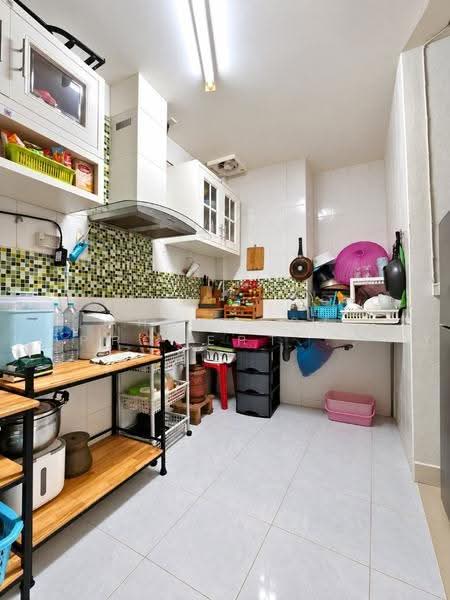 ฉัตรแก้ว แฮปปี้แลนด์, Bangkok, Khlong Chan, Bang Kapi, Bangkok, 2 Bedrooms, 100 sqm, Townhouse For Sale, by The Best Property หนูกรานต์, 500608971 - DDproperty.com