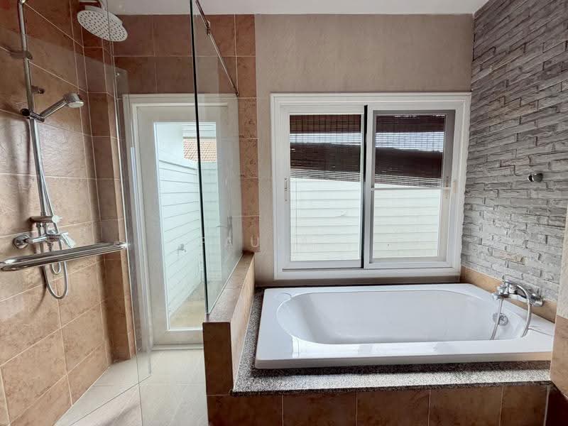 Casalunar Village, Chon Buri (Pattaya), Saen Suk, Muang Chon Buri, Chon Buri (Pattaya), 3 Bedrooms, 250 sqm, Single Detached House For Rent, by Paula ., 500609199 - DDproperty.com